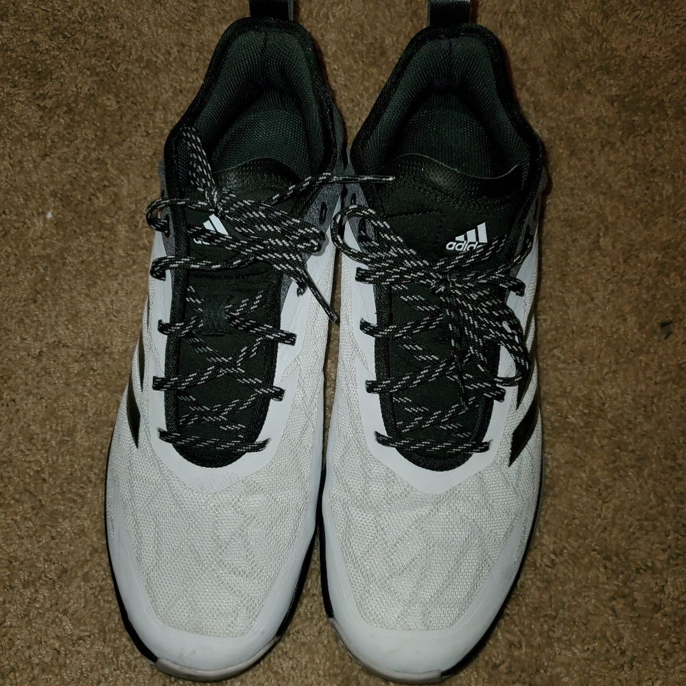 Adidas like new.worn only one time